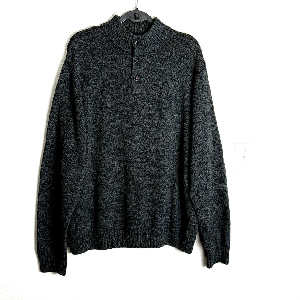 Chaps Men’s Charcoal Knit Sweater with Suede Elbow Accents  Size XL